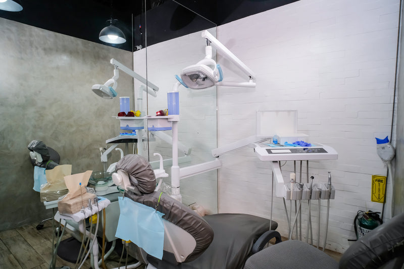 Braces vs. Clear Aligners for Adults: An Honest Comparison